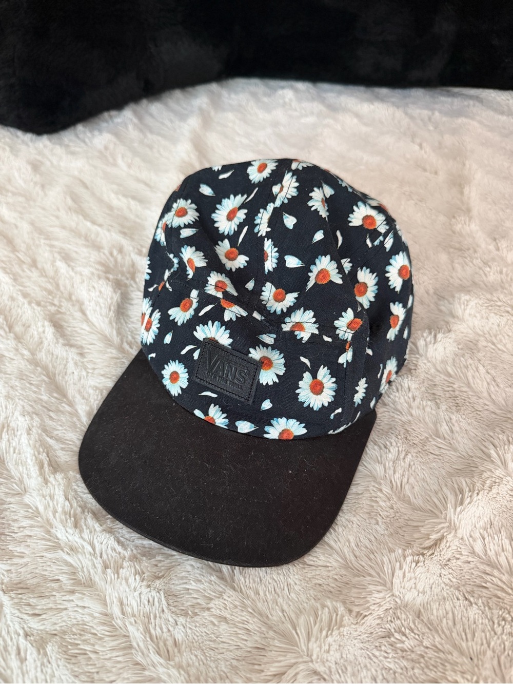 Vans Black Daisy Floral Camper Hat
